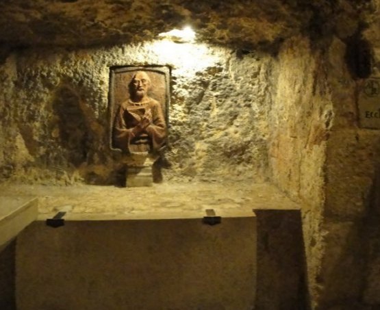 Hieronymus' Grab in der Krypta der Geburtskirche in Betlehem