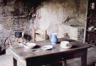 Die Küche im Pfarrhaus von Ars im Originalzustand