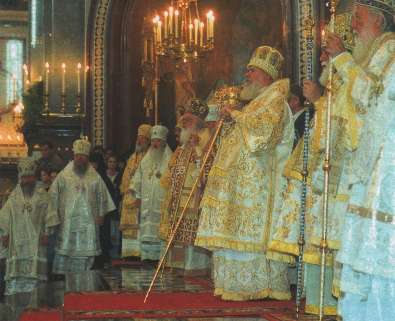 Patriarch Alexei II. bei der Seligsprechung von Nikolaus und seiner Familie