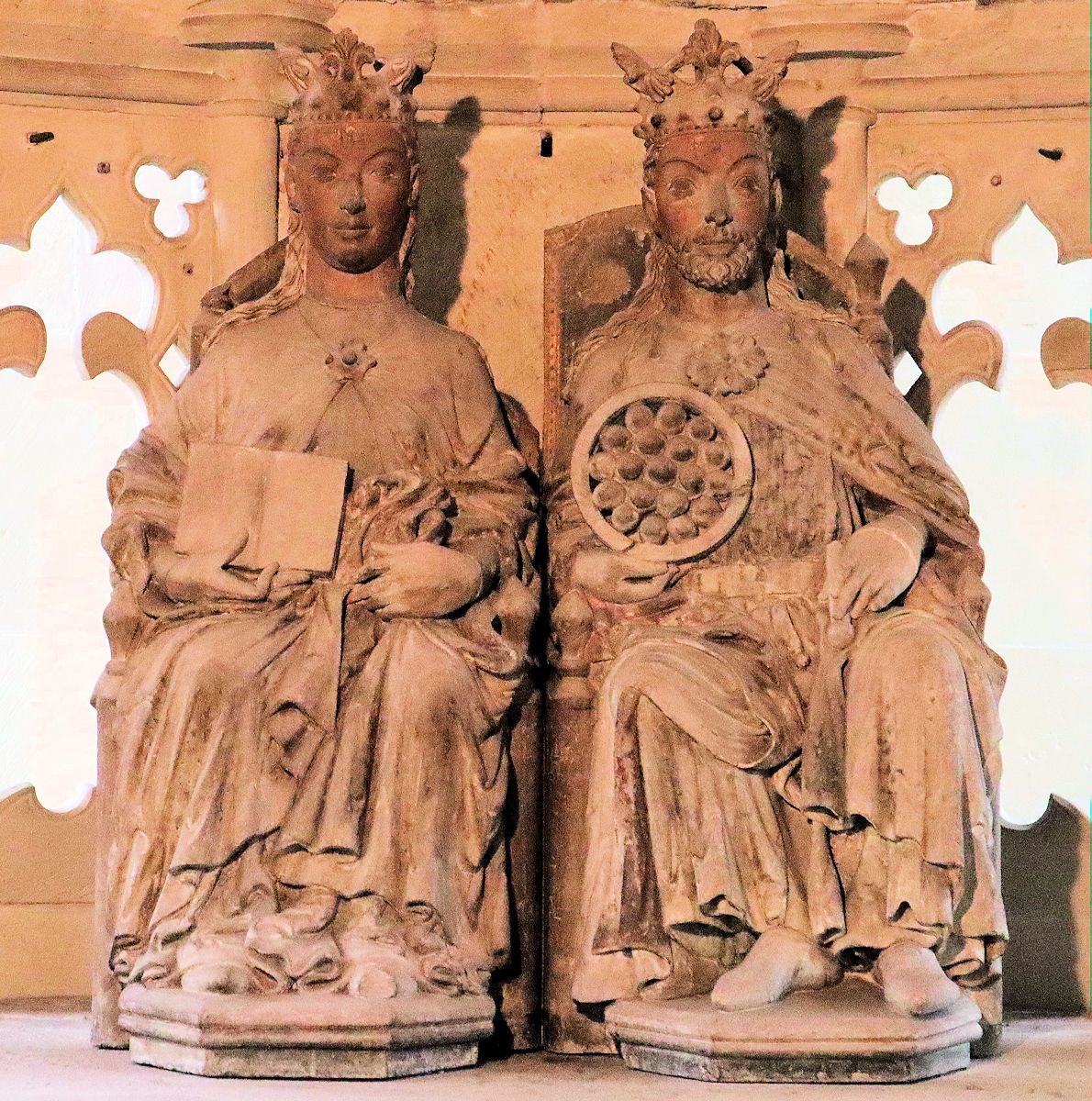 Skulptur im Magdeburger Dom: Otto mit seiner ersten (?) Frau Editha, um 1250, im Dom in Magdeburg