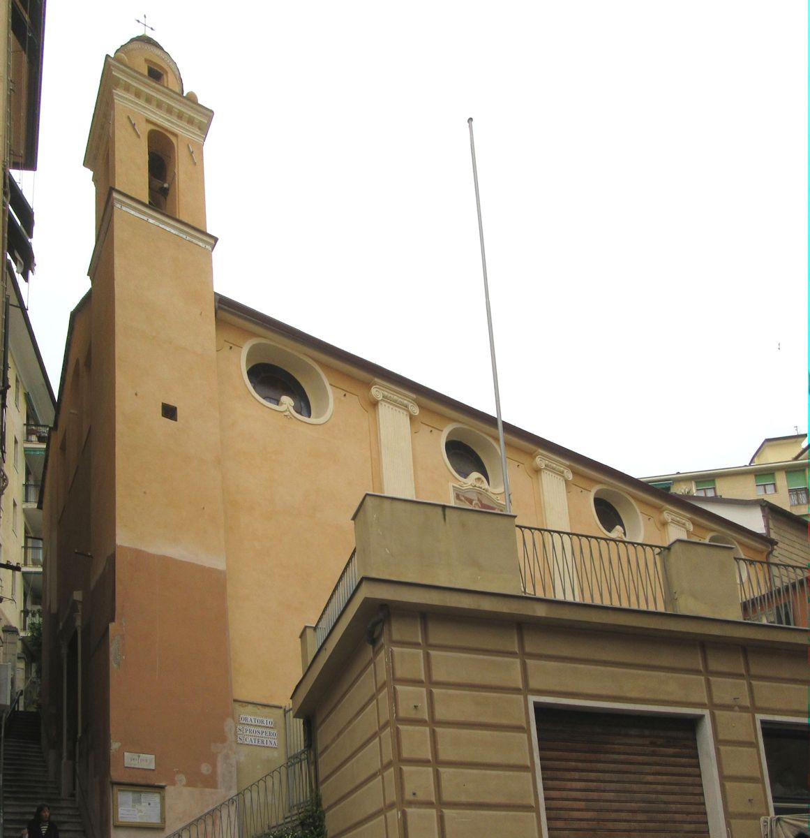 Prosper geweihtes Oratorium im Stadtkern von Camogli