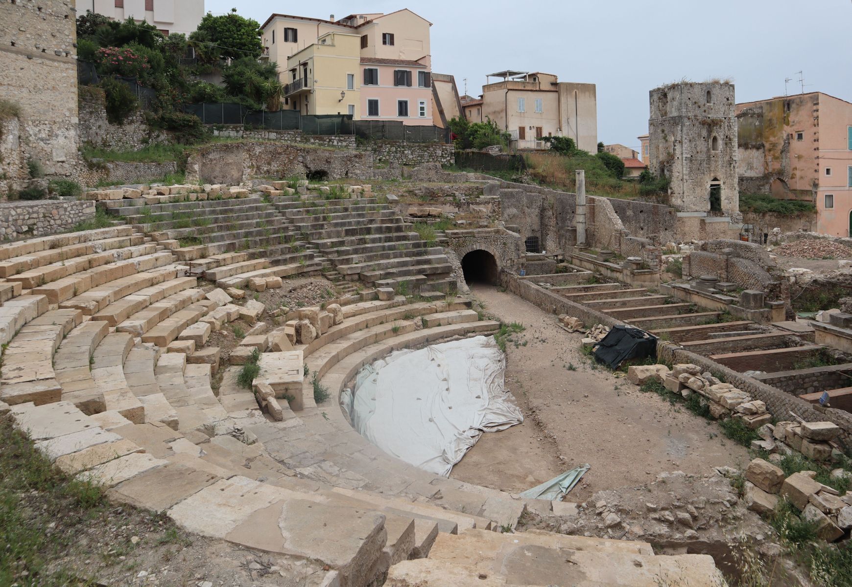 Reste des Amphitheaters in Terracina