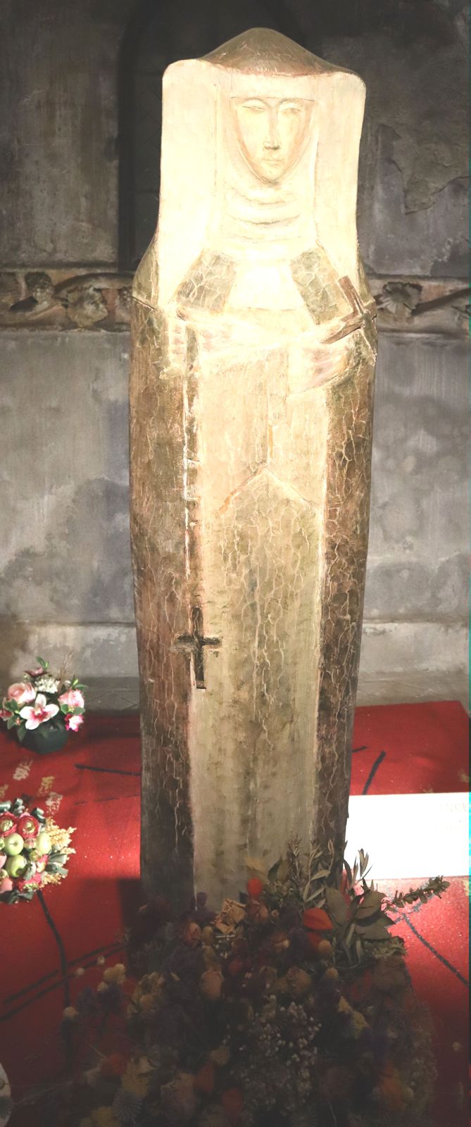 Dominique Kaeppelin: Statue, 1997, in der Stiftskirche Saint Gal in Langeac
