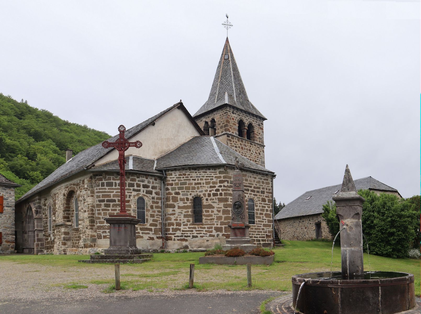Kirche in Saint-Amandin
