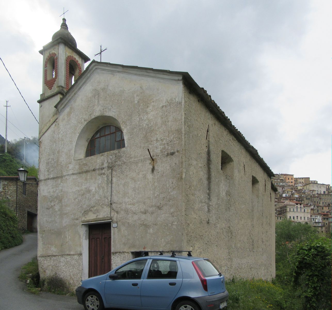 Antonius von Padua geweihte Kirche in der Unterstadt von Ceriana, 1630 erbaut