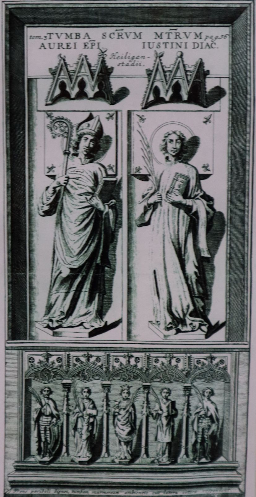 Deckplatte für das Grab von Aureus und Justinus in der Kirche St. Martin in Heiligenstadt, um 1330, Abbildung auf einer Infotafel in der Kirche St. Martin in Heiligenstadt