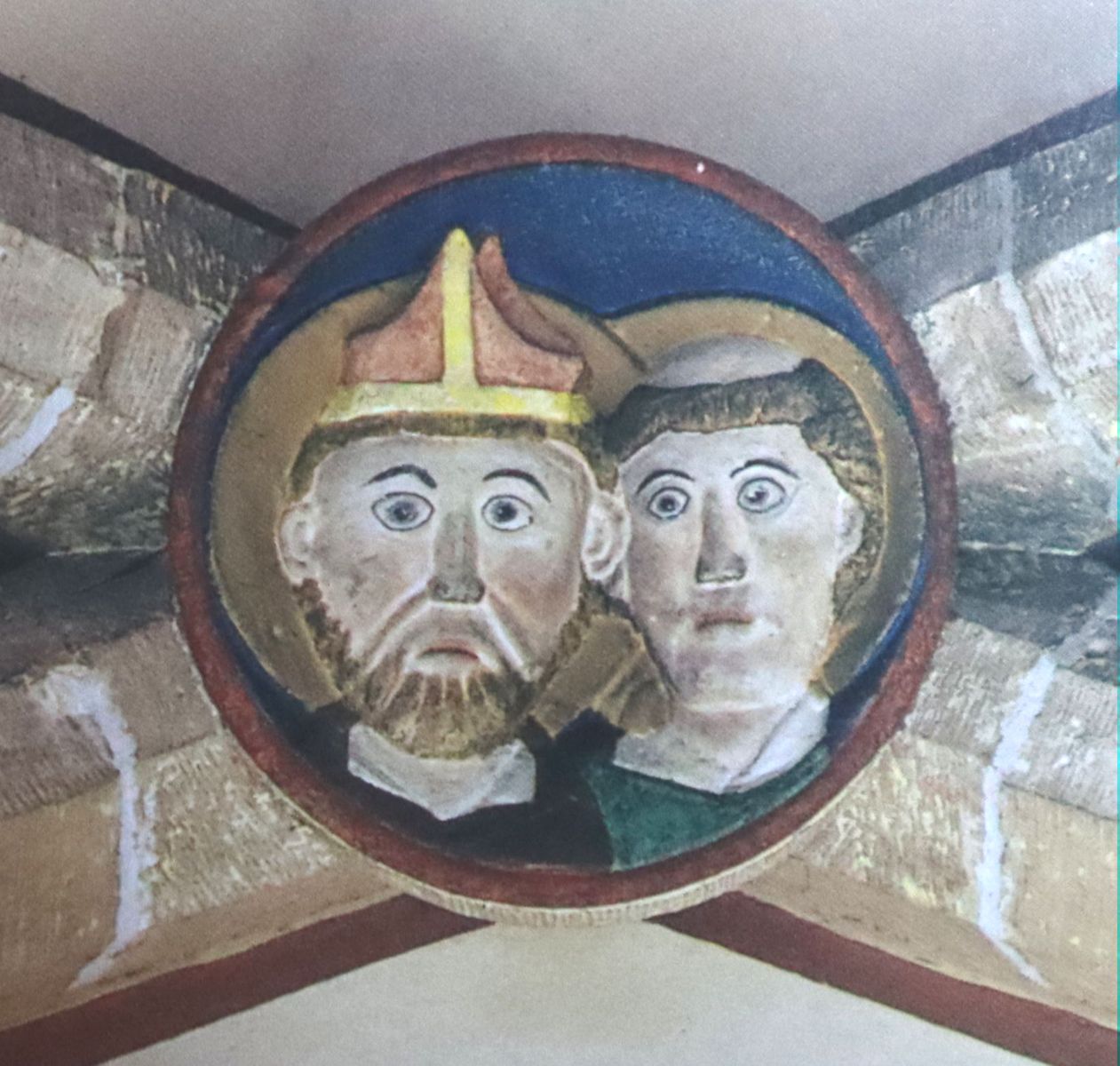 Schlussstein mit der Darstellung von Aureus und Justinus in der Kirche St. Martin in Heiligenstadt