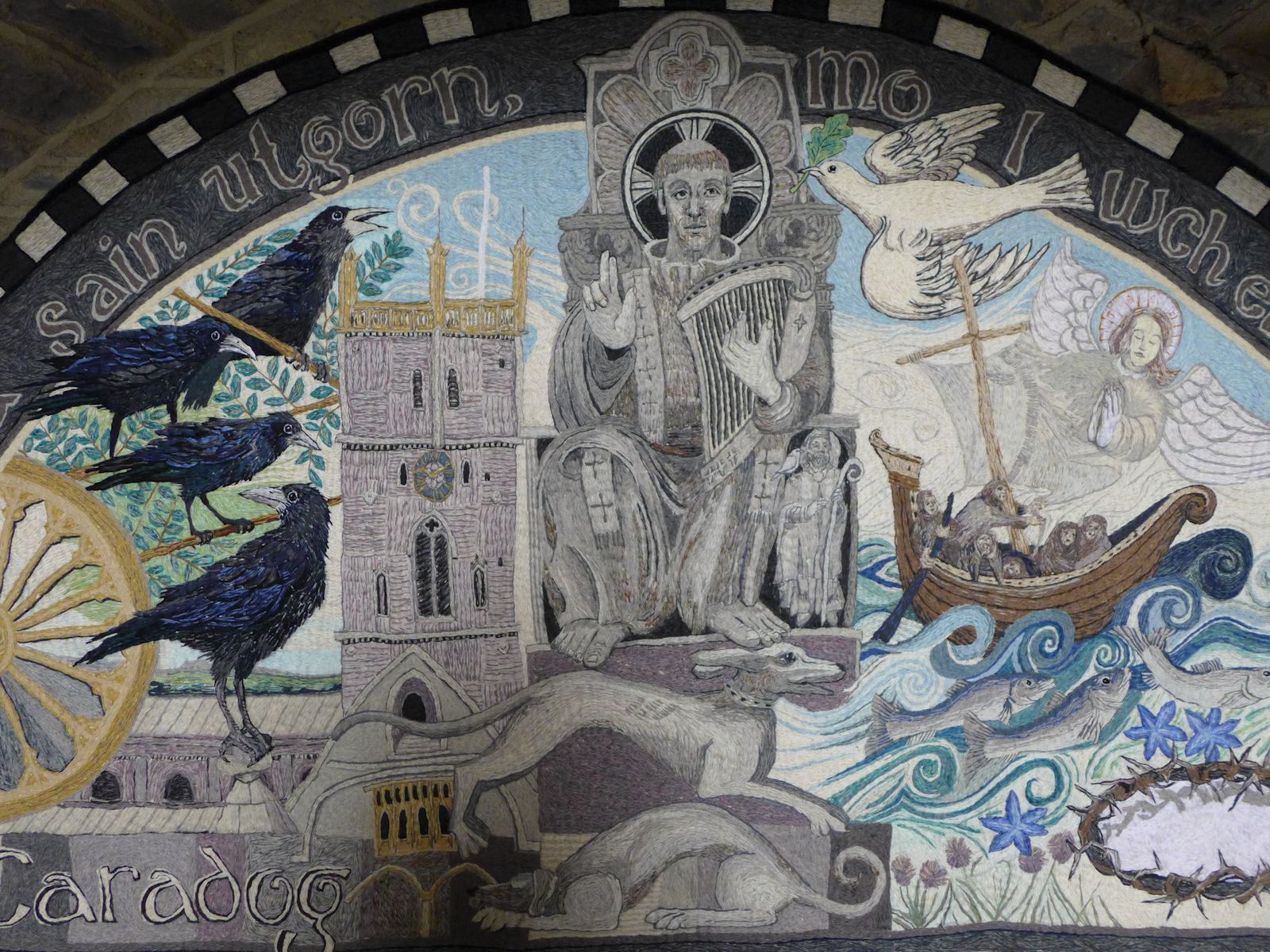 Tapisserie am Caradoc-Schrein in der St Davids-Kathedrale in St David's in Wales