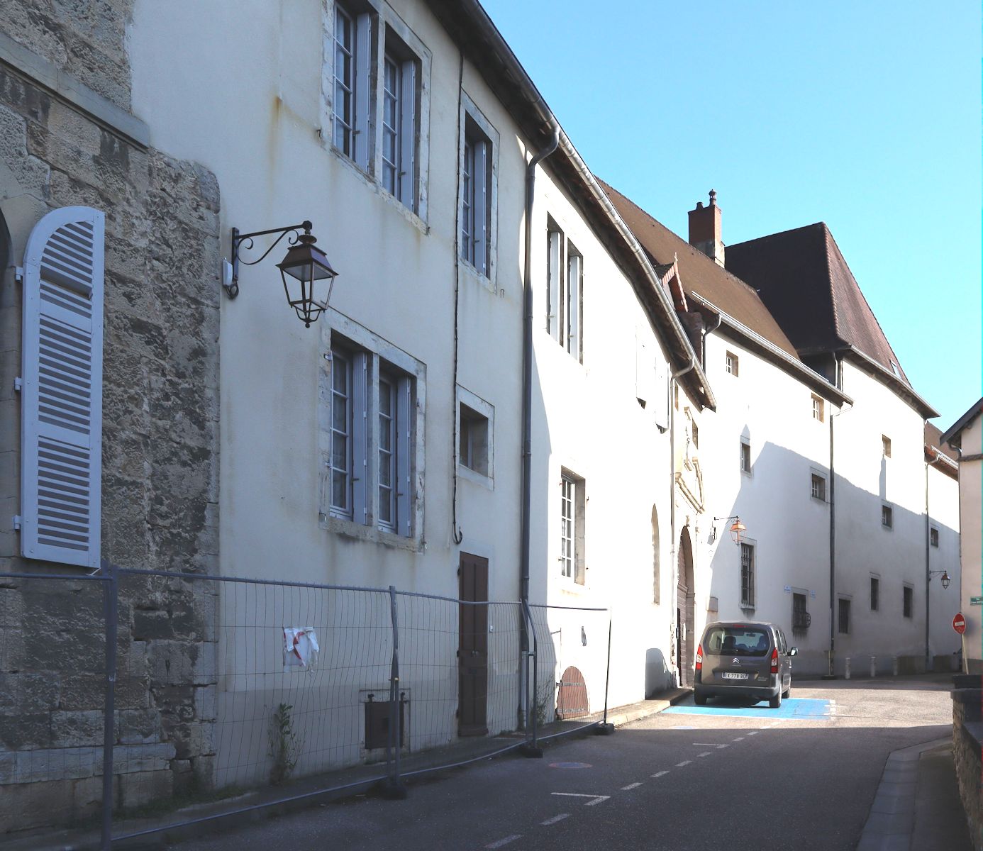 Kloster in Poligny bei Dole