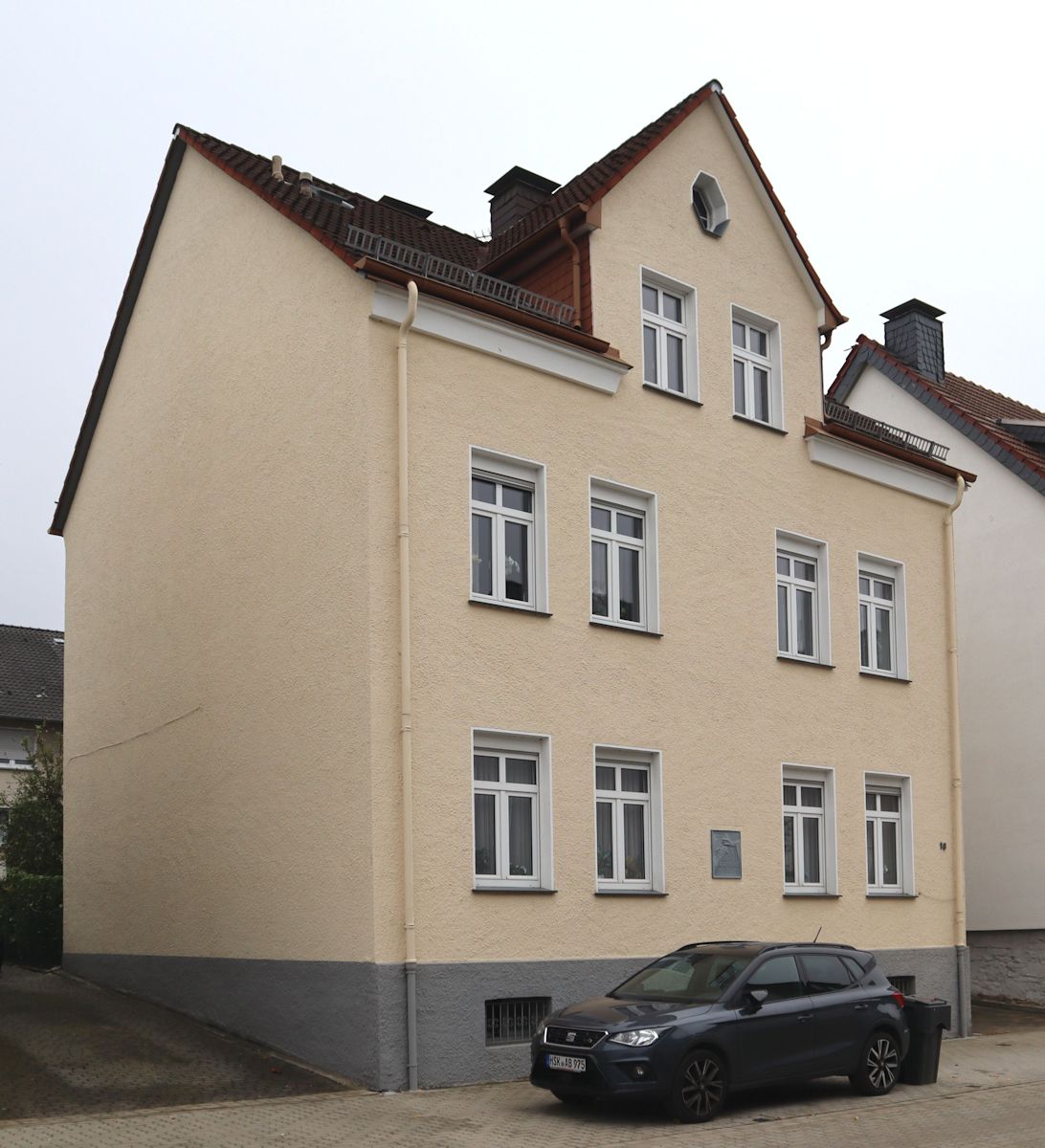 Franz Stocks Geburtshaus mit Gedenktafel in Neheim