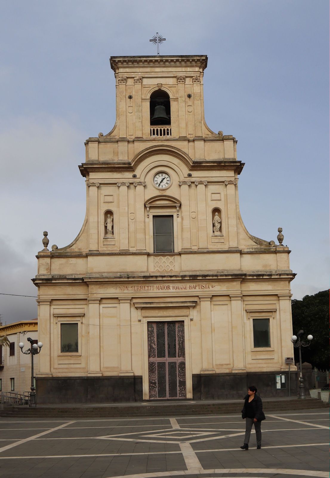 Pfarrkirche in San Giovanni la Punta, in der Giovanni Stefano Allegra getauft wurde und die eine Reliquie bewahrt, woran ein Schild erinnert