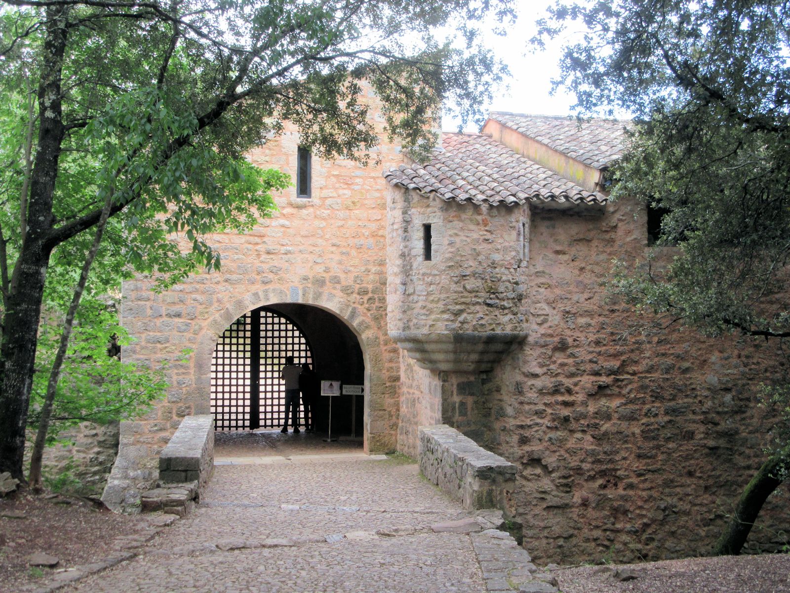 Tor zum Kloster Le Thoronet
