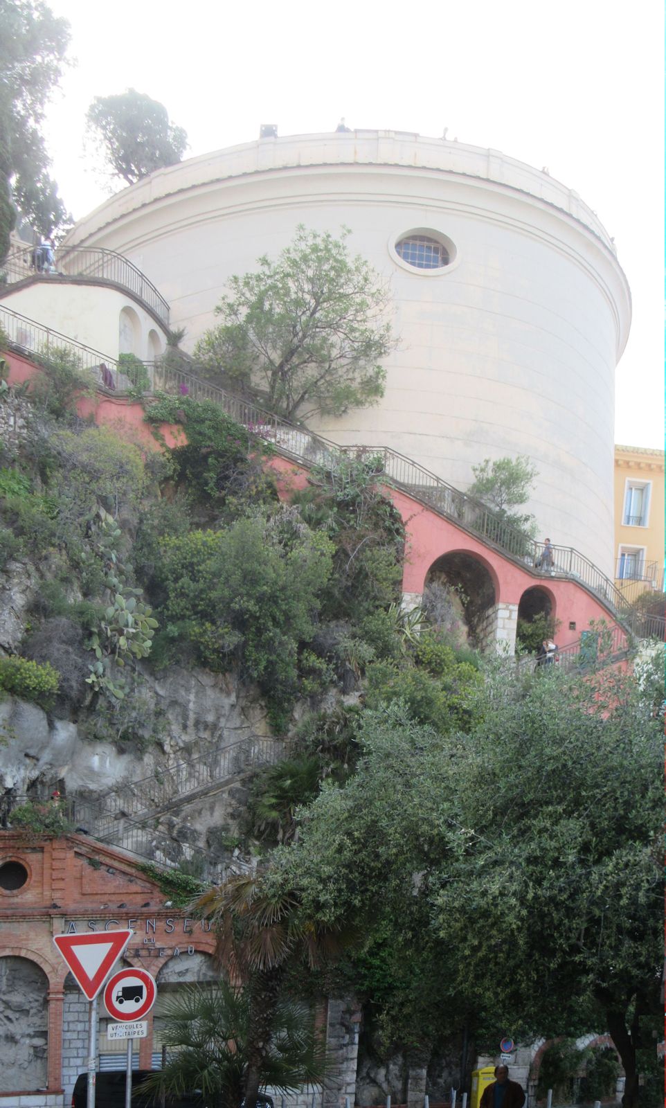 Bellanda-Turm in Nizza, 1826 neu errichtet an der Stalle des 1706 zerstörten Vorgängerbaus