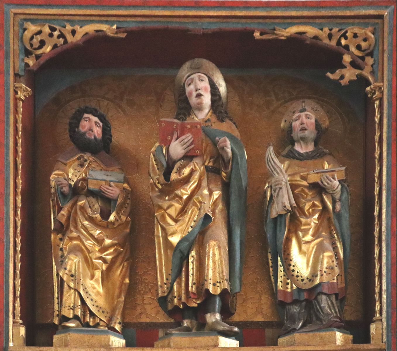 „Epiphaniusmeister” aus Hildesheim: Altar mit Jodokus (Mitte), Bartholomäus (links) und Blasius von Sebaste, 1507, in der >Kirche des ehemaligen Klosters in Reinhausen