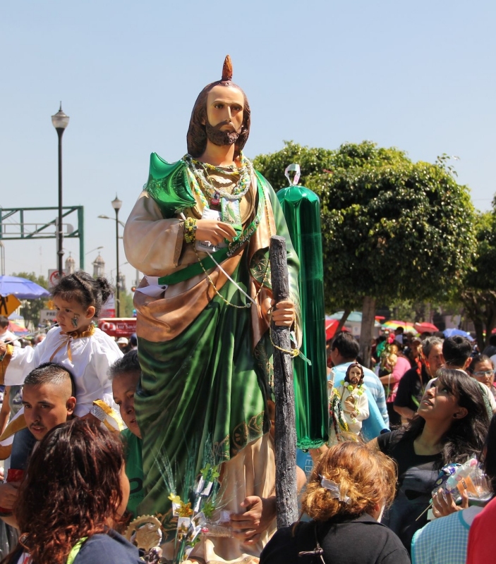 Statue bei einer Prozession zur Kirche San Hipólito in Mexiko City