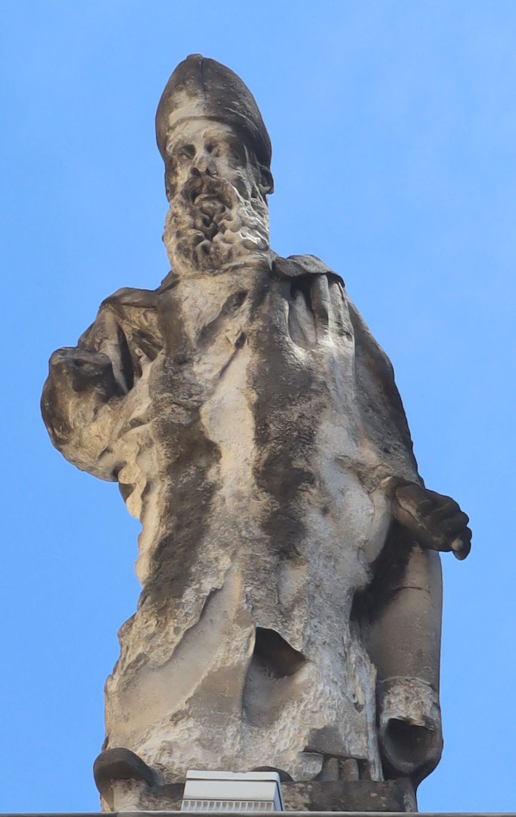 Jean-François Legendre-Héral: Statue, 1828, an der Kirche Saint-Just in Lyon