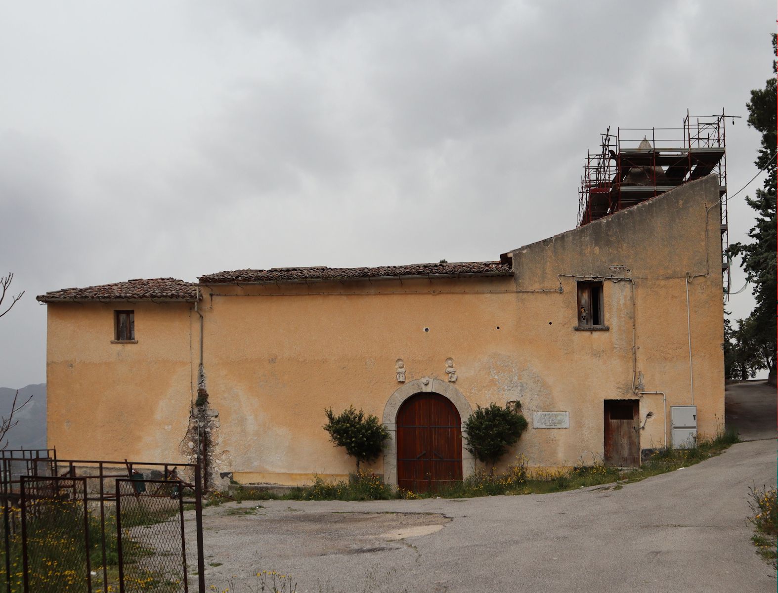 Santuario Madonna della Colomba bei Atena Lucana