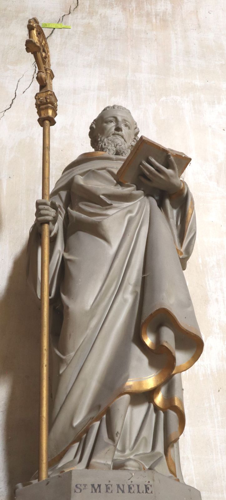 Statue in der heutigen Pfarrkirche in Menat