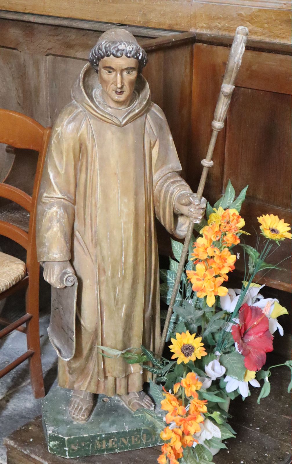 Statue in der heutigen Pfarrkirche in Menat