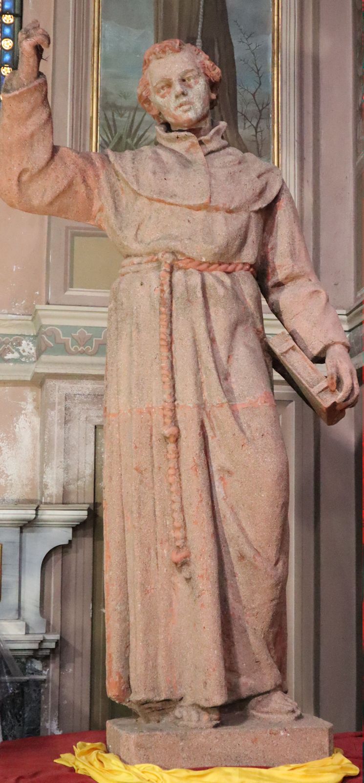 Statue in der Pfarrkirche in Cerano