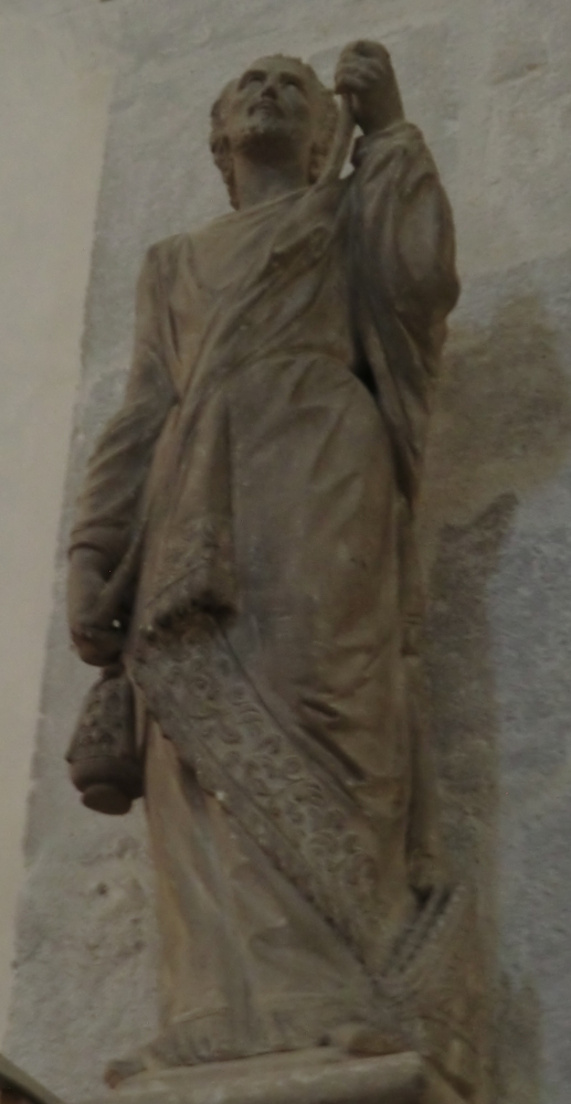 Statue in der Kathedrale in Die