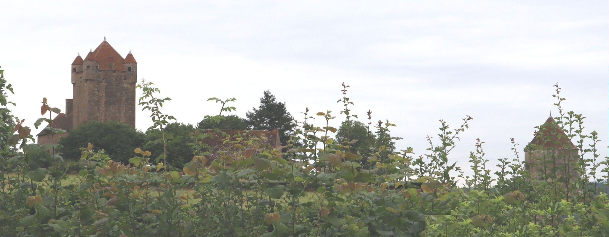 Burg Montessus, unerreichbar in Privatbesitz