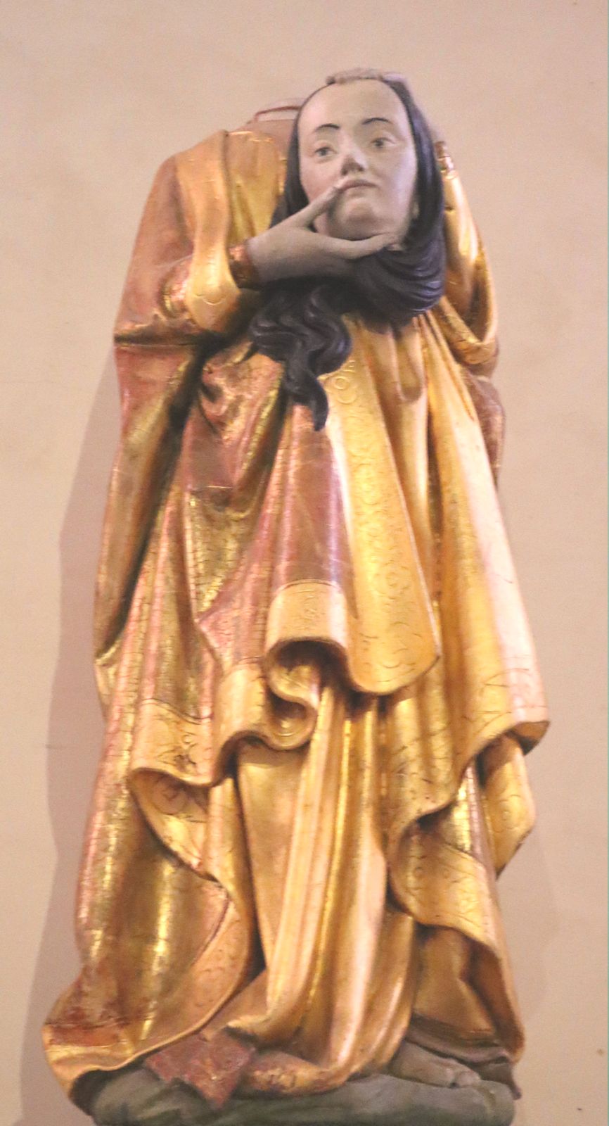 Statue in der Kirche Sainte Croix in Gannat