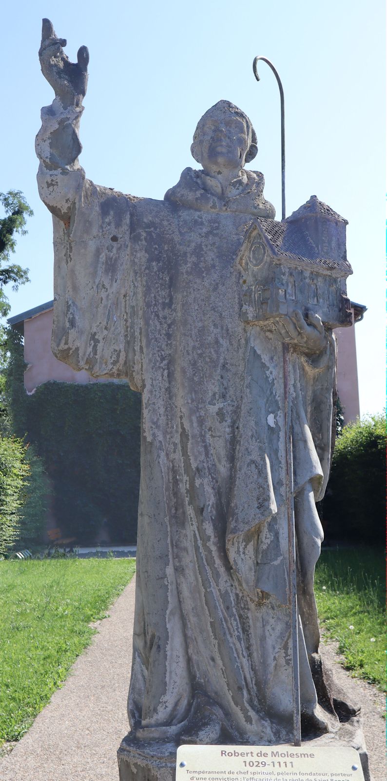 Statue im Kloster Cîteaux