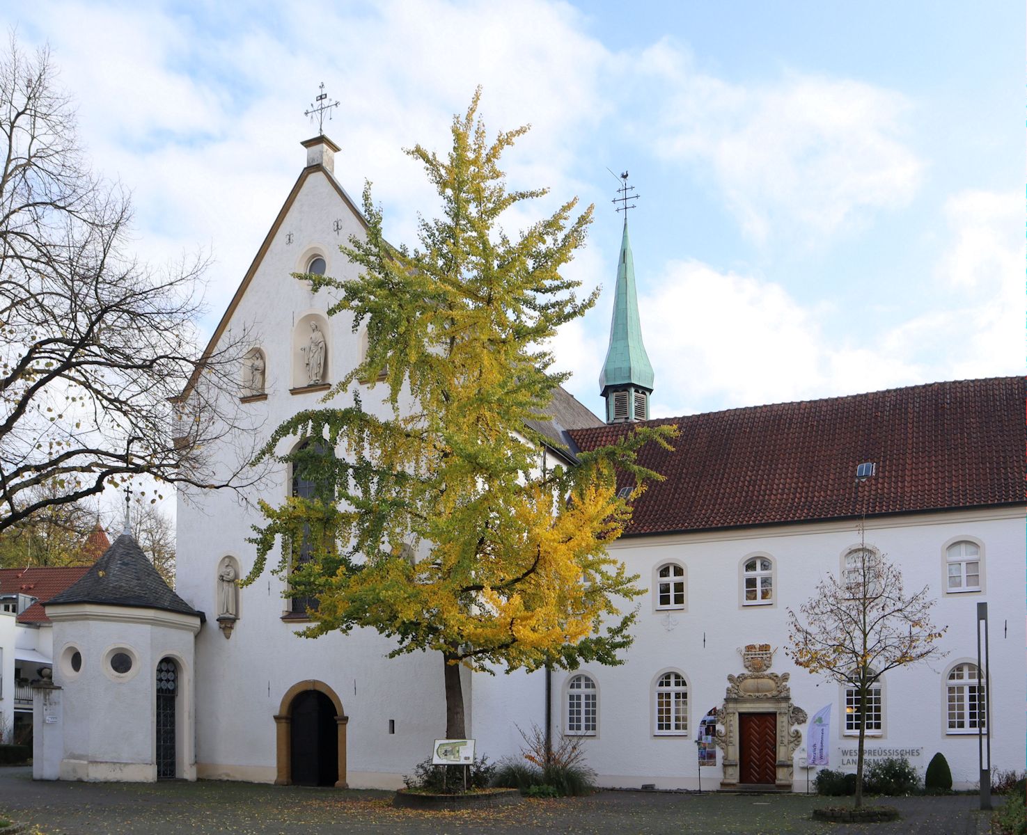 Kirche und ehemaliges Kloster in Warendorf