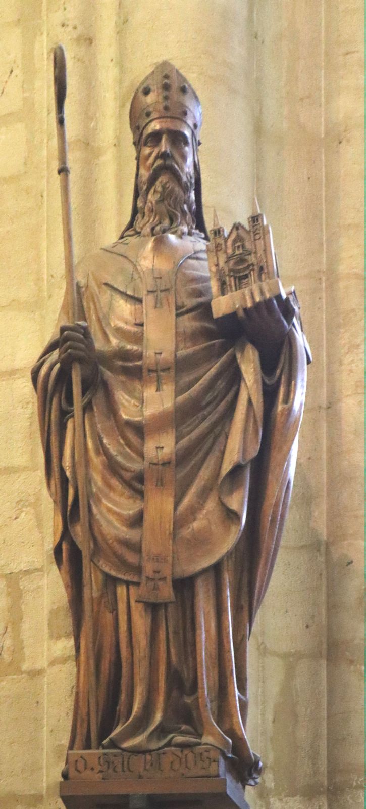 Statue in der Kirche Saint-Nizier in Lyon