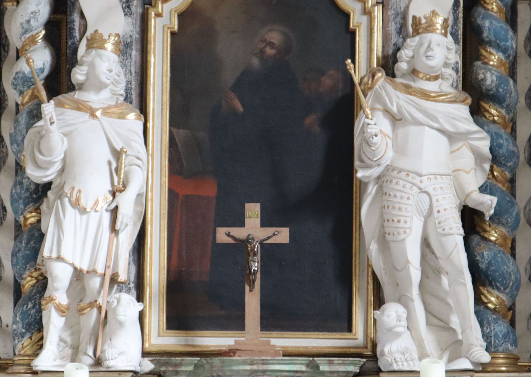 Statuen von Abdo und Sennis am Seitenaltar, 1795, in der den beiden geweihten Kirche des ehemaligen Klosters in Ringelheim, dem heutigen Stadtteil von Salzgitter